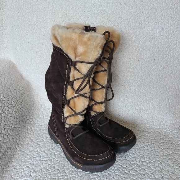 Naturalizer - Devan - suede and faux fur boots - Picture 2 of 11